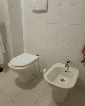Mobile e sanitari bagno