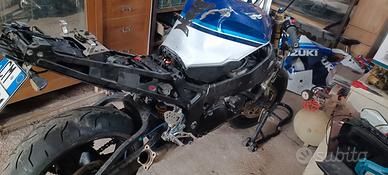 gsxr 600 k5