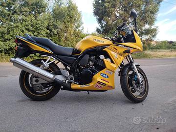 Yamaha Fazer 600