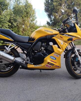 Yamaha Fazer 600