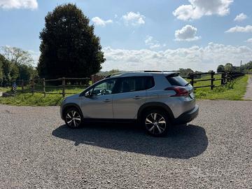PEUGEOT  2008