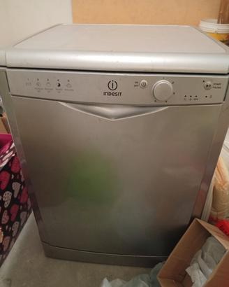 Lavastoviglie Indesit non da  incasso