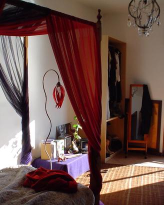 Letto con baldacchino