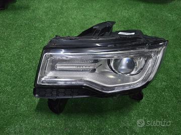 JEEP GRAND CHEROKEE WK2 BI-XENON Faro Fanale Sinis