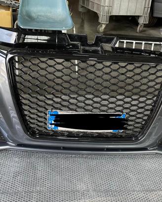 Paraurti anteriore Audi A3 con griglia NUOVO