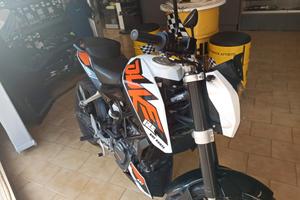 KTM Duke 125