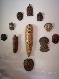 Lotto maschere etniche