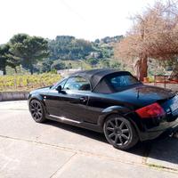 AUDI TT 1ª serie - 2002