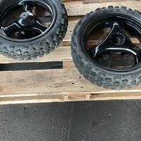 Gomme + cerchi da scooter