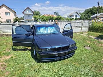 BMW E38 740i V8 manuale