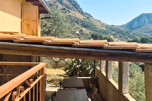 Casa indipendente con giardino naturale_campagna