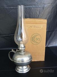 Lume a Petrolio Vintage in Peltro e Vetro
