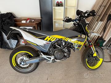 Moto HUSQVARNA 701 SM