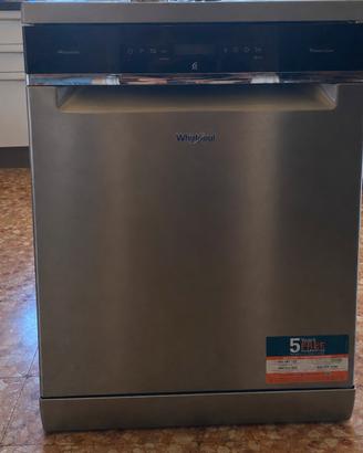 Lavastoviglie Whirlpool 6th Sense Inox