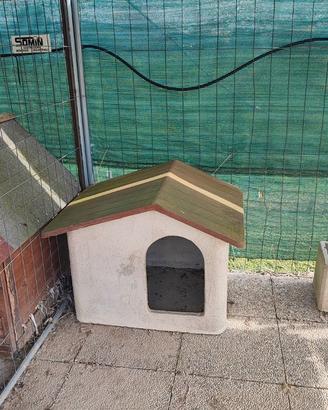 cuccia per cane in cemento