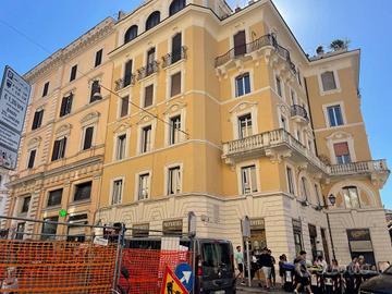 Appartamento di 184 m² con più di 5 locali a Roma