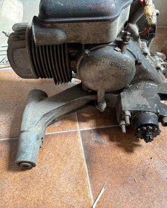 motore vespa 125