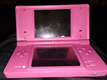Nintendo DSi (forse da cambiare batt) + 8 giochi