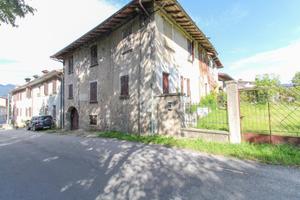 RUSTICO A SABBIO CHIESE