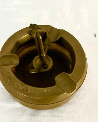 Posacenere in ottone Nave "Maxim Gorkiy"