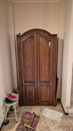 Armadio in noce arte povera