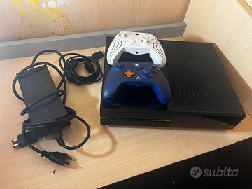Xbox one + 2 controller + cavi