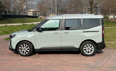 Ford Tourneo Courier Titanium 