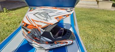 casto AIROH da cross