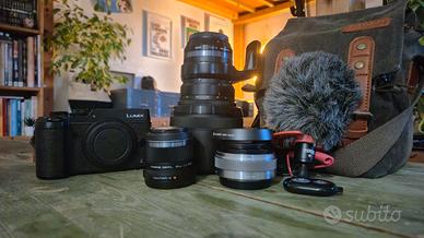 Panasonic GX8 + 40-150mm f/2.8 PRO– Kit foto/video