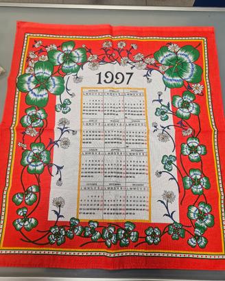 strofinacci da cucina con calendario