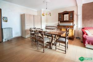 TRILOCALE RISTRUTTURATO CON BOX E CANTINA