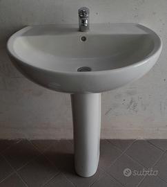 Lavandino Pozzi Ginori con colonna e rubinetto