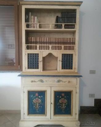 credenzina stile provenzale