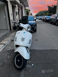 Vespa GTS 300