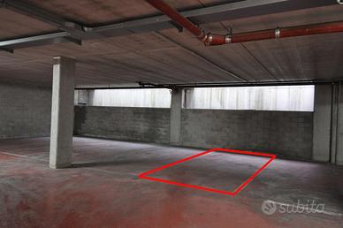 Posti auto in zona stanga