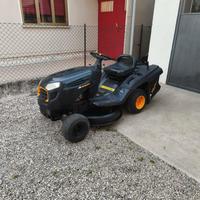 trattorino tagliaerba con cesto pari al nuovo