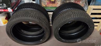 Set 4 Pneumatici invernali Hankook