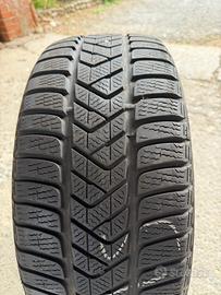4 PIRELLI WINTER SOTTOZERO 3 – 225/40 R18 92V