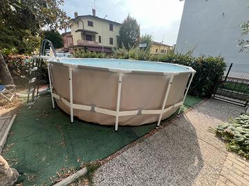 Piscina fuori terra 4,57x122 2 anni di utilizzo