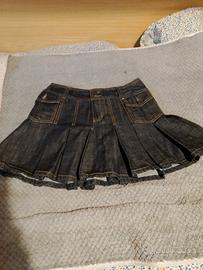 minigonna in denim a pieghe 