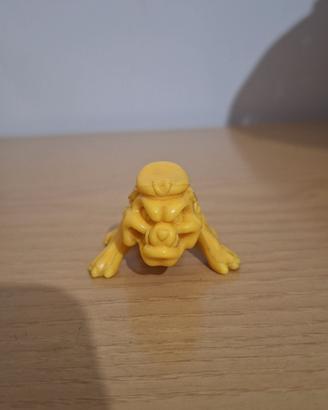 TMNT Cane Biting Bulldog Raph Green Beret 1991