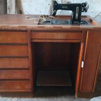 Vecchia macchina per cucire