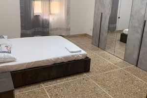 3 Camere Matrimoniali balcone Metro A Università