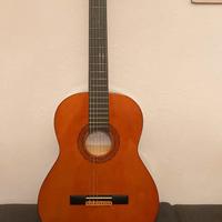 Chitarra con custodia  più accordatore