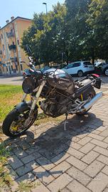 Ducati Monster 600 dark incidentata