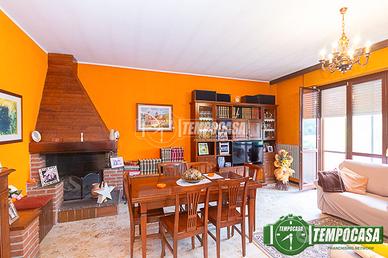 AMPIO 4 LOCALI CON 5 BOX