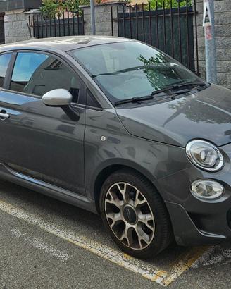 Fiat 500 1.0 Hybrid Rockstar