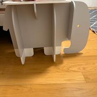 Tavolino di design bimbi a forma elefante