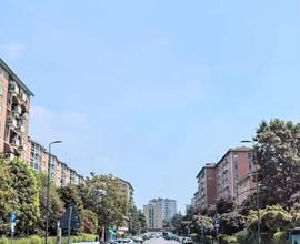 STANZA singola VIA URUGUAY 530euro MOLTO AMPIA