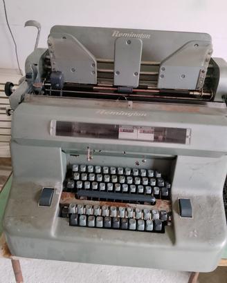 Macchina da scrivere